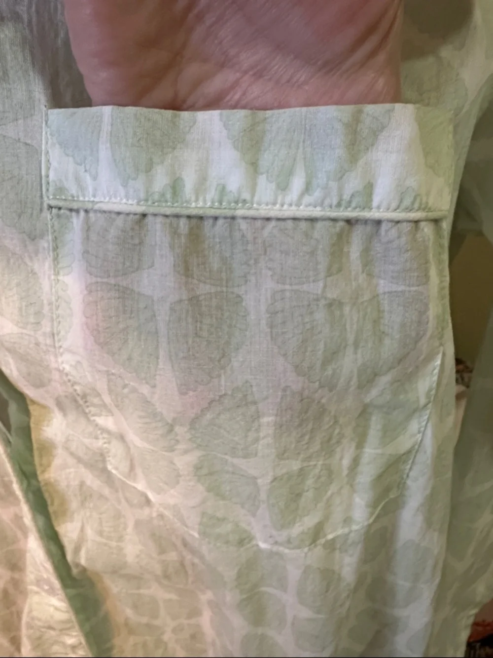 Julia Amory Light Pistachio Green Printed Button-Up Husband Shirt. - Picture 4 of 9